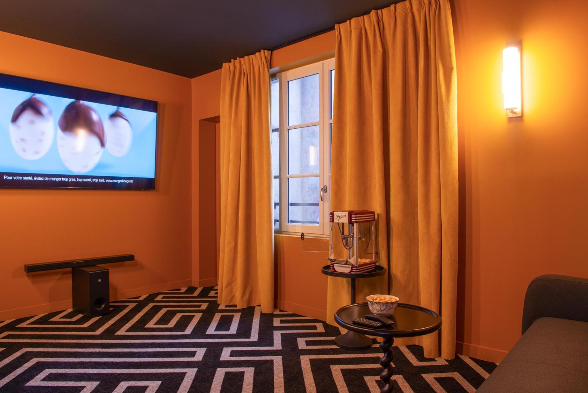 Labe Hotel Tours Centre Gare Exterior photo